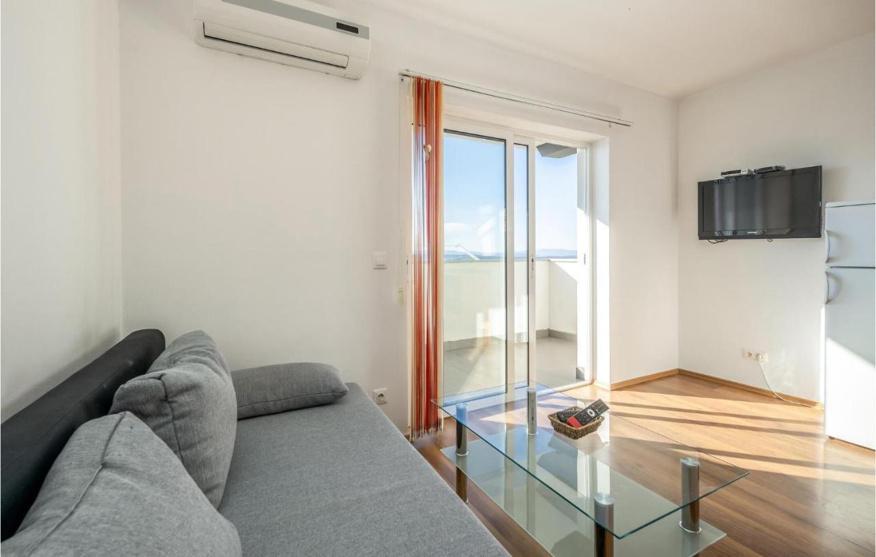 Stunning Apartment In Crikvenica With Wifi Экстерьер фото
