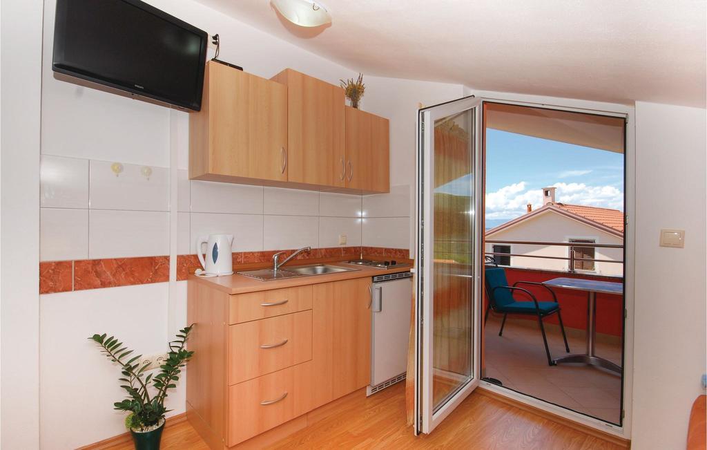 Stunning Apartment In Crikvenica With Wifi Экстерьер фото