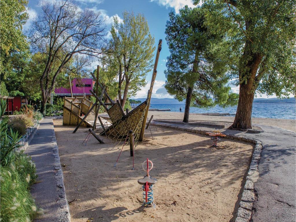 Stunning Apartment In Crikvenica With Wifi Экстерьер фото
