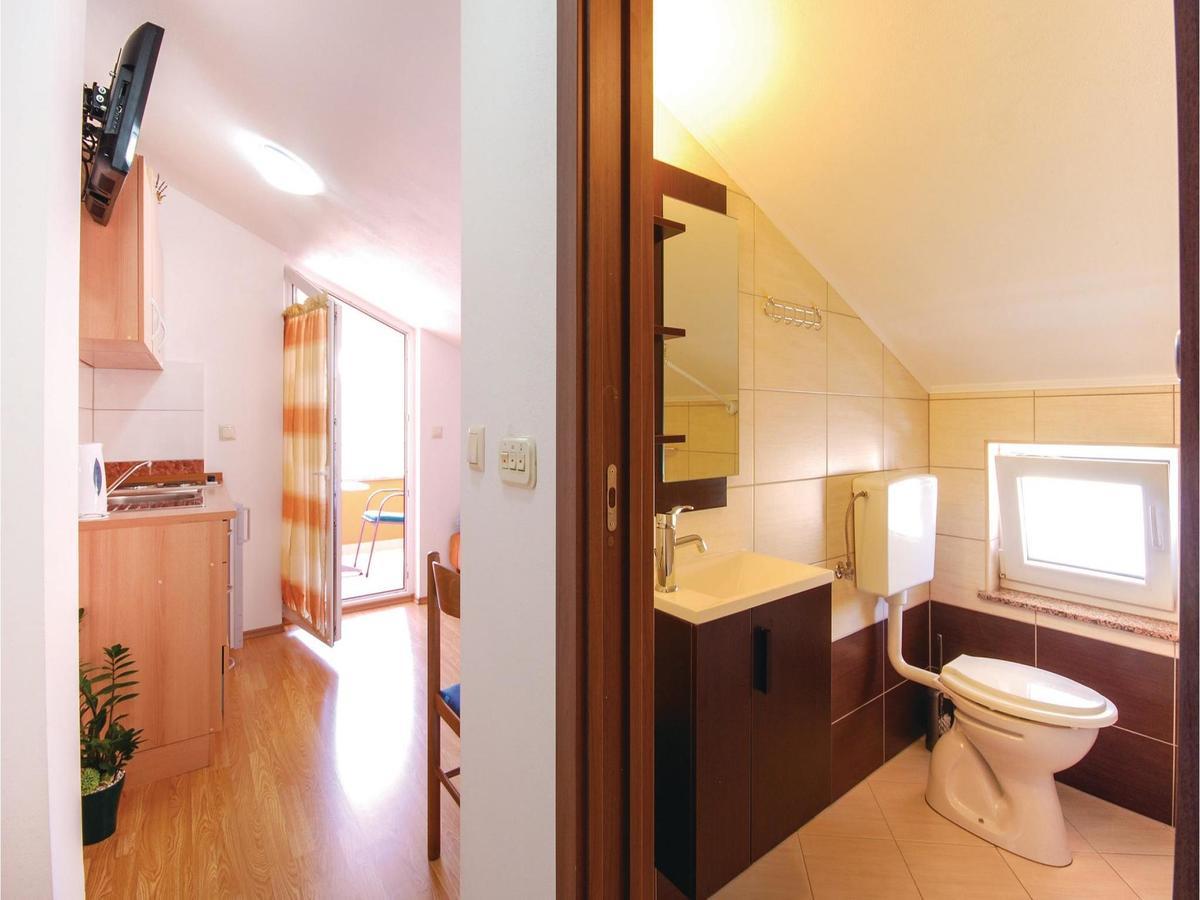 Stunning Apartment In Crikvenica With Wifi Экстерьер фото